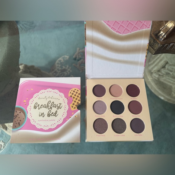 ✨✨Breakfast In Bed Eyeshadow Palette ✨✨ - Picture 8 of 10